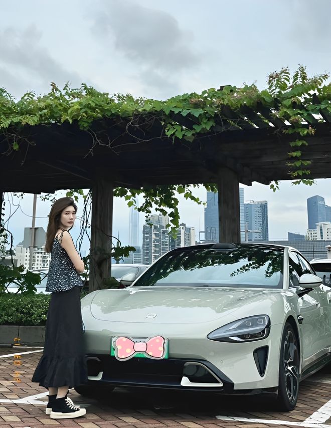 质量都这么高的吗？仙女也就长这样吧不朽情缘首页小米SU7的美女车主(图8)